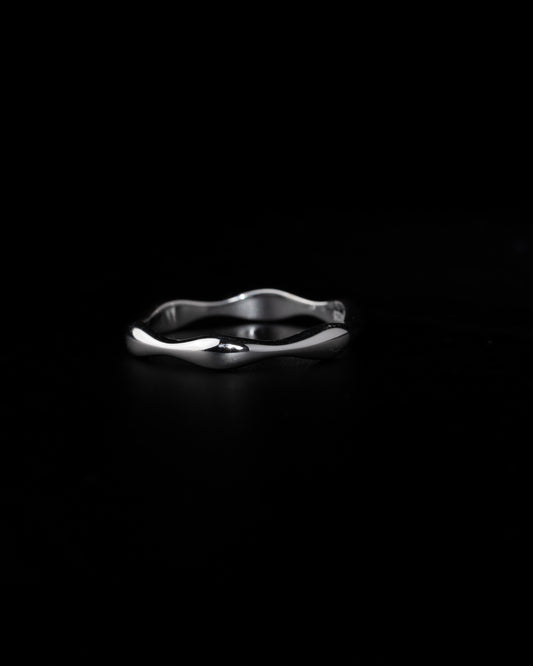 Simple Crooked Silver Ring - Kejsar